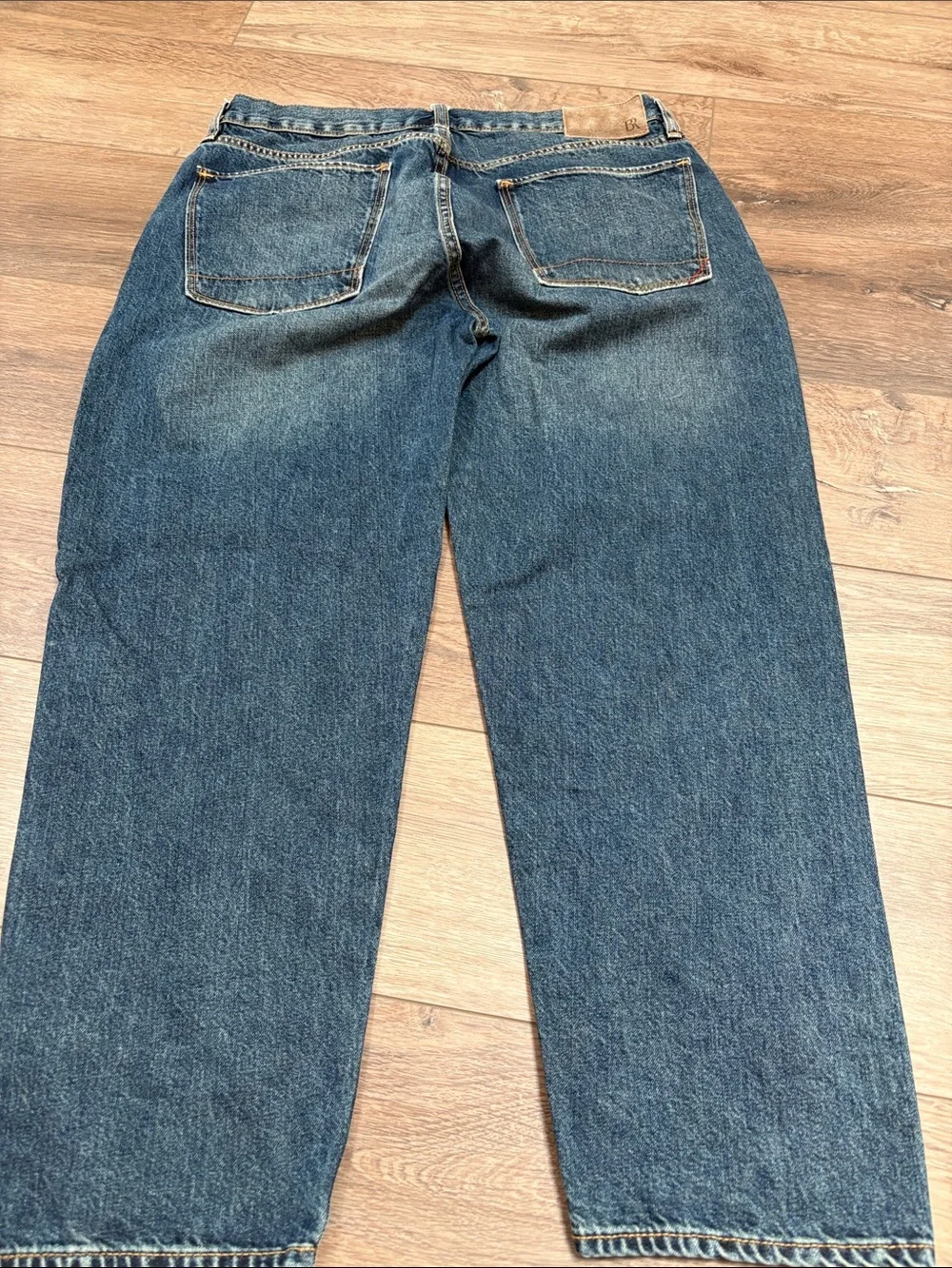 Banana Republic Selvedge Medium Blue Distressed Straight Jeans Like new